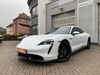 Porsche Taycan woelferbuett