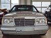 Mercedes-Benz E 220 niederhosenbach