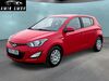 Hyundai i20 Weilen unter den Rinnen